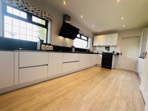 Photo 16- click for photo gallery